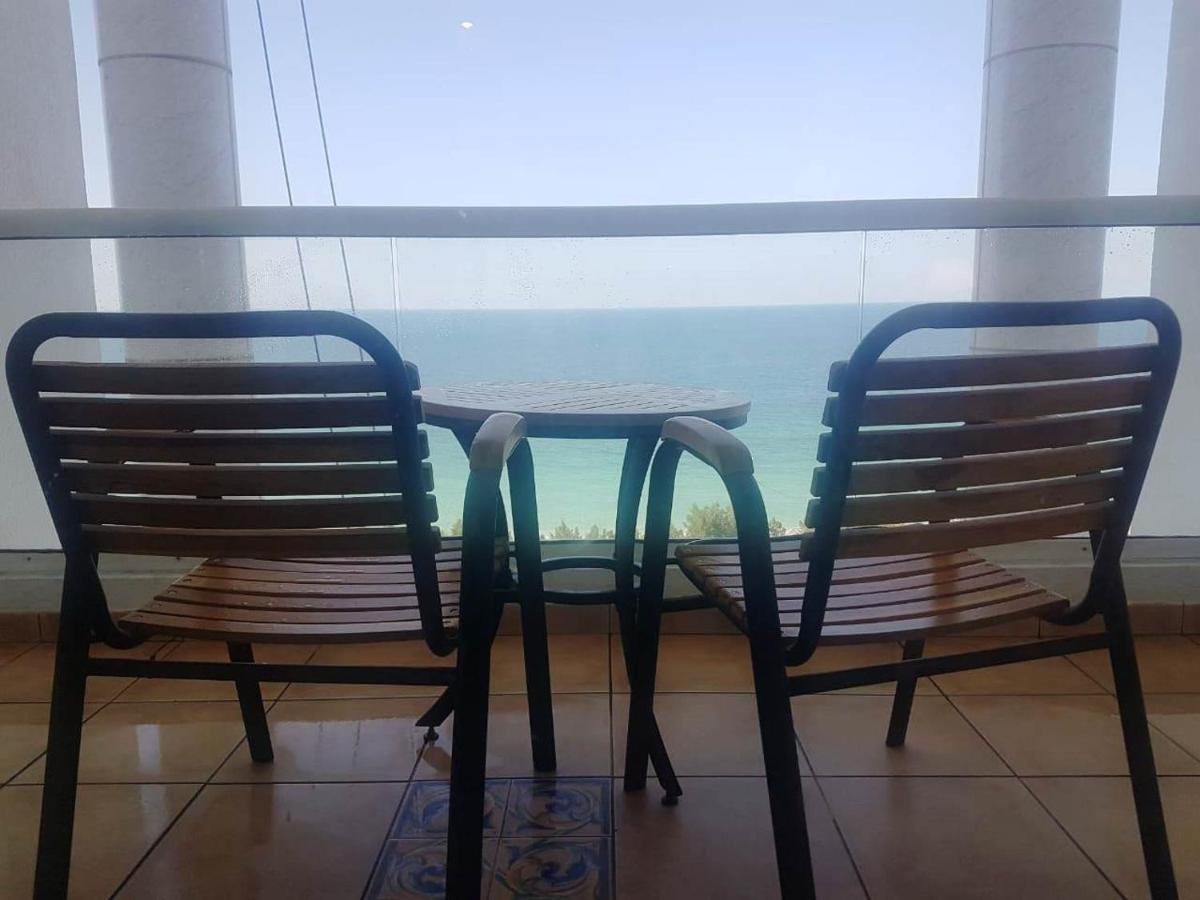 Ramada By Wyndham Beach Hotel Ajman Esterno foto