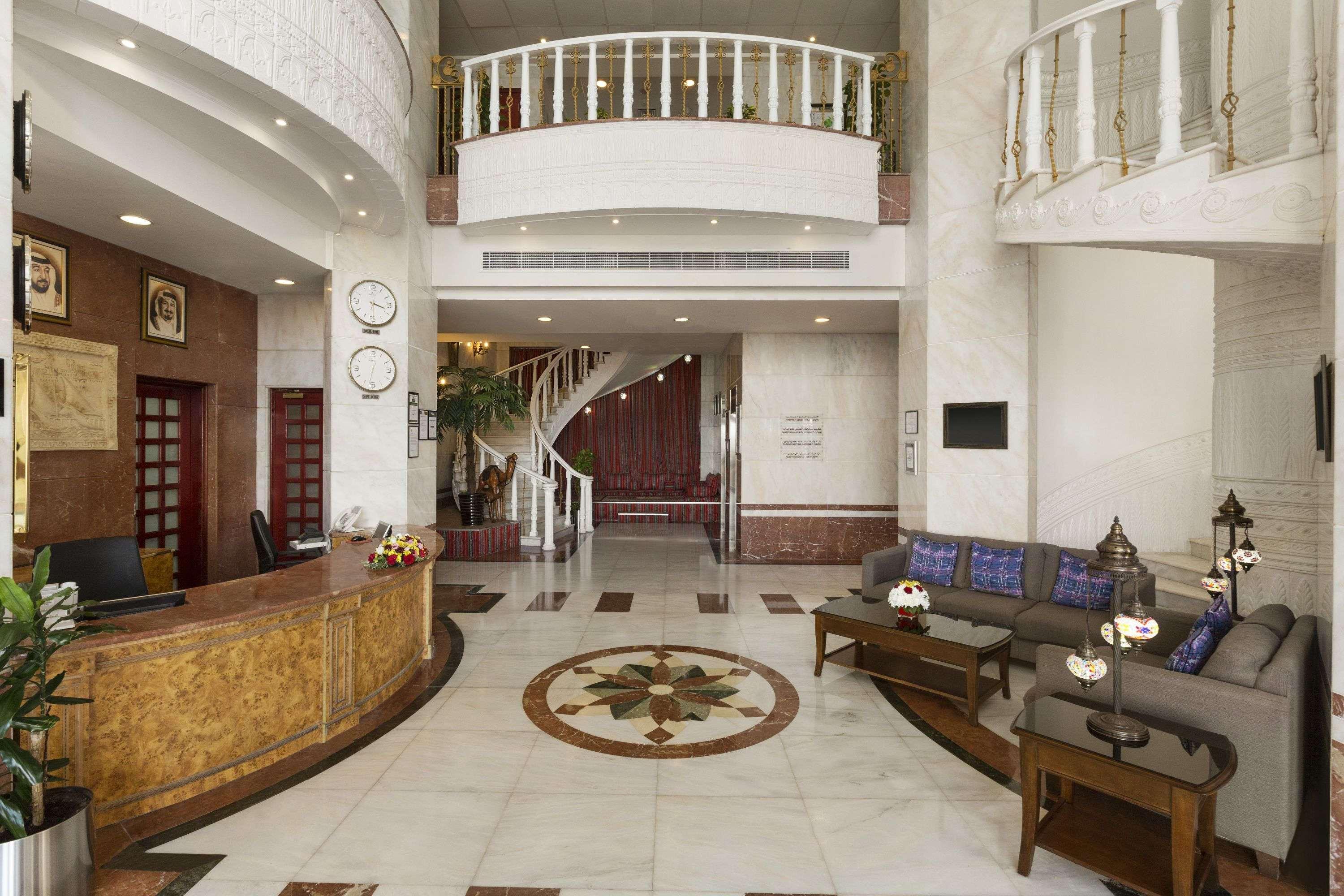 Ramada By Wyndham Beach Hotel Ajman Esterno foto