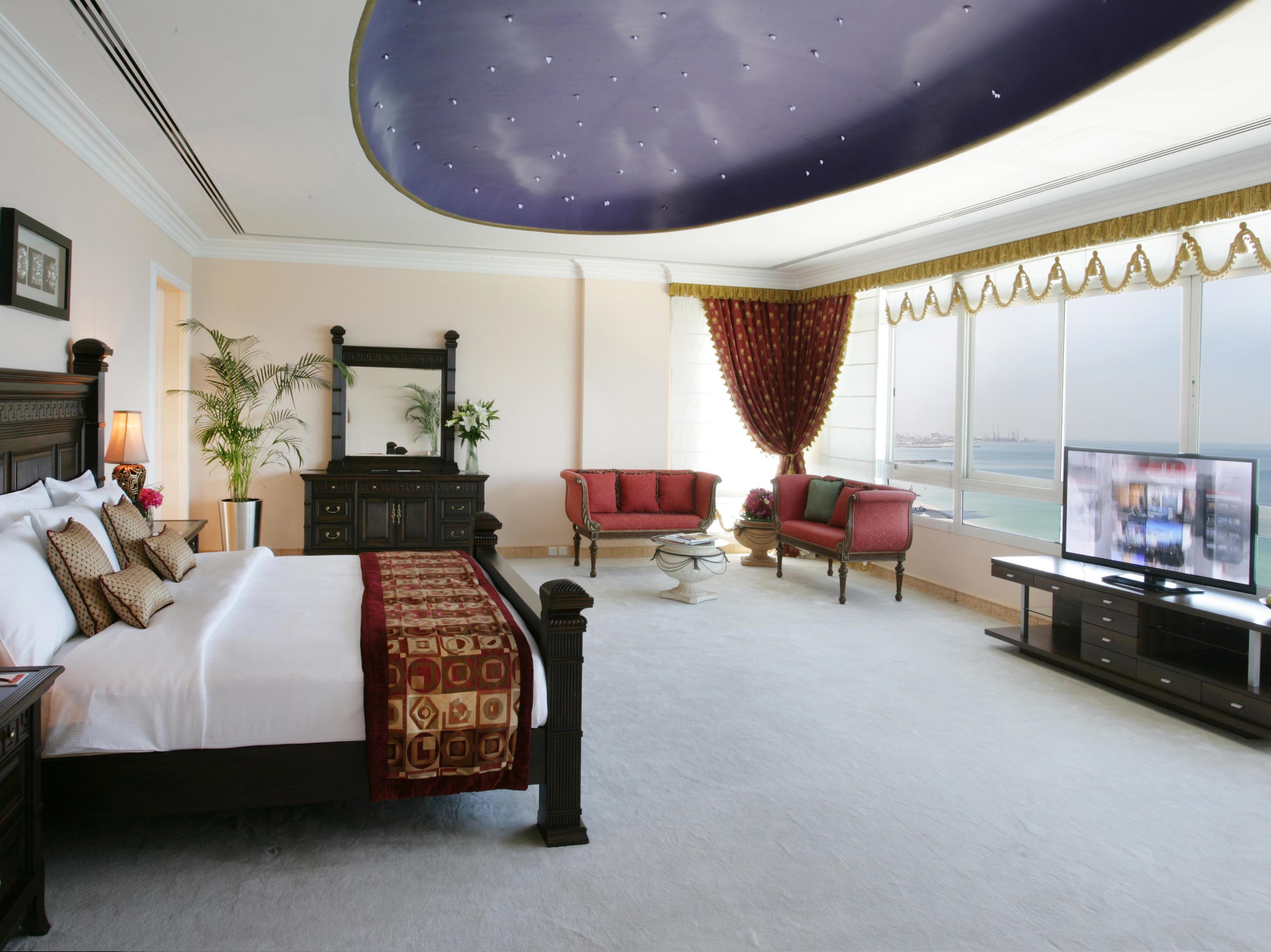 Ramada By Wyndham Beach Hotel Ajman Esterno foto